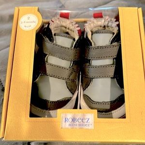 Robeez infant high top sneakers!!!